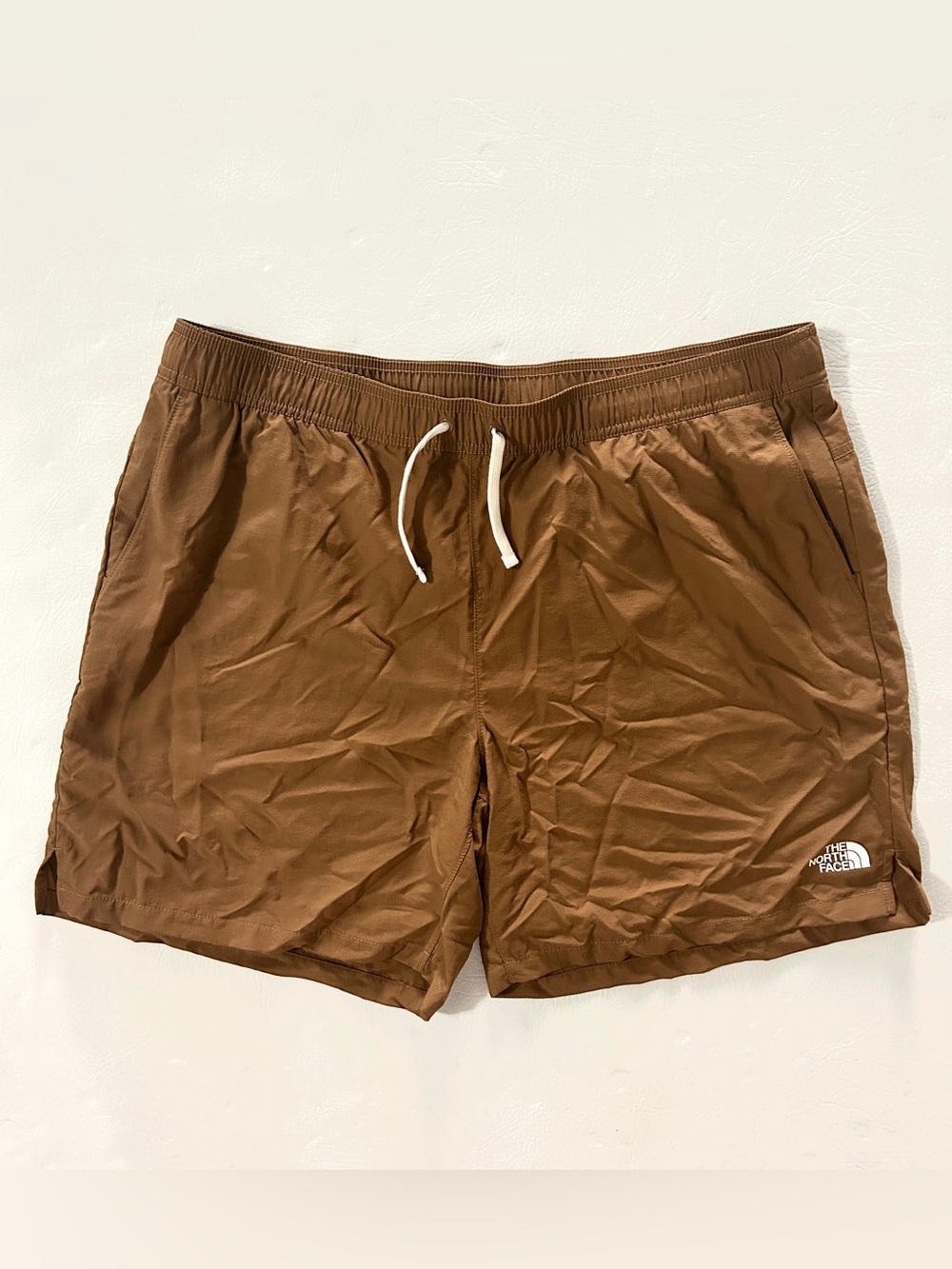 The North Face Latte Men's Action Shorts XL NWT